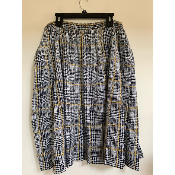 Kathryn Deene Pleated Skirt Blue Yellow Houndstooth Print - Picture 3 of 4